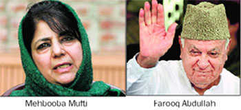 Mehbooba, Farooq discuss ways to protect Article 35A