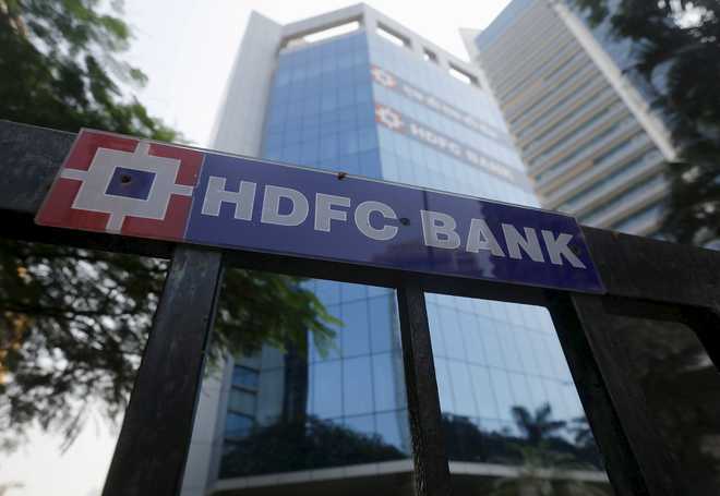 HDFC Bank cuts savings account interest rate by 0.5%