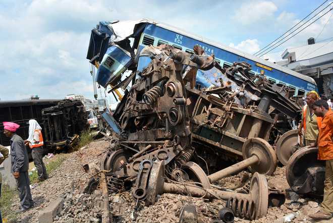 Utkal derailment: Action taken against Secy-level officer, 7 other officials