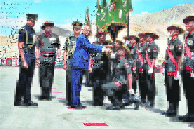 President dedicates maiden Ladakh visit to armed forces