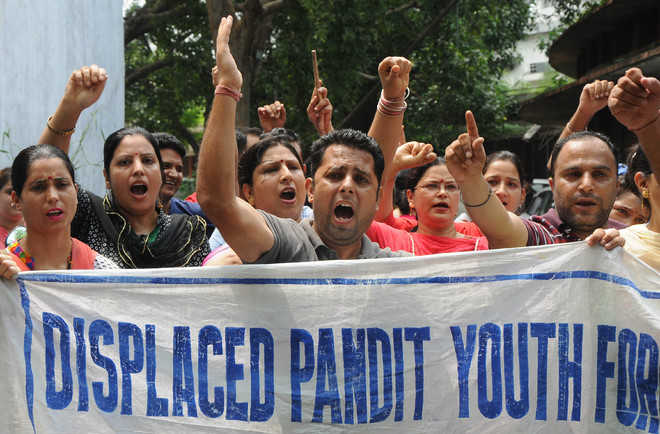 Govt to shut transit camps, move Pandit staff to flats
