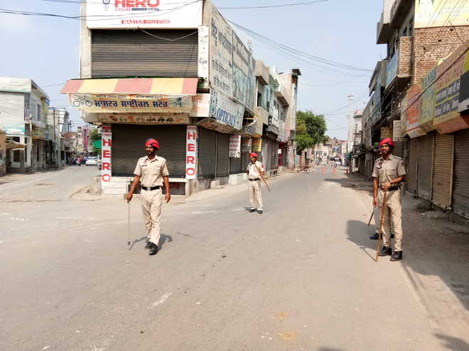 Muktsar admn, police on their toes; curfew to be imposed in Malout again