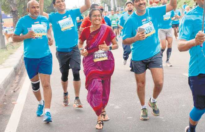 Saree stopper: Run Jayanti, run!