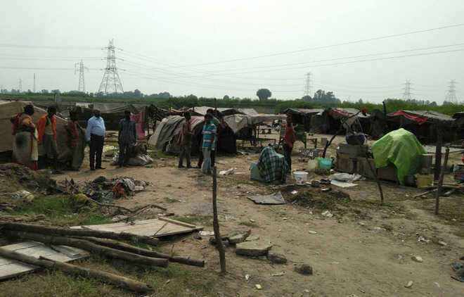 200 slum dwellers booked for protesting demolition campaign