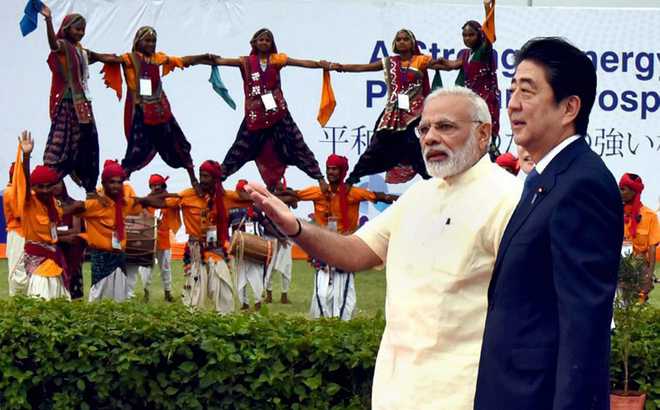 Cong wonders why Abe being hosted in Gujarat and not in Delhi