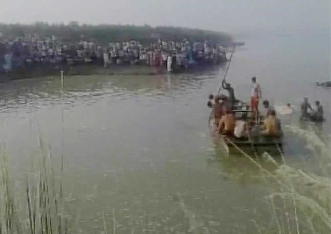 UP: 22 drown, many missing as boat capsizes in Yamuna