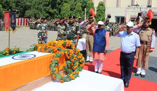 Tributes paid to BSF martyr : The Tribune India