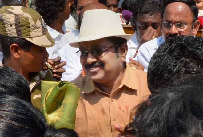 TN Speaker disqualifies 18 AIADMK legislators loyal to Dhinakaran