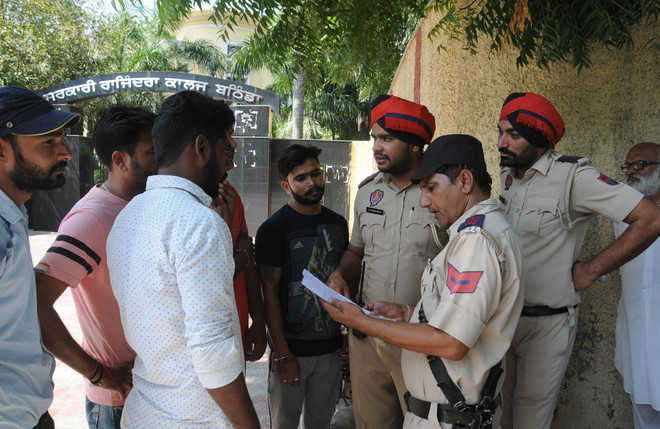 Outsiders create ruckus at govt college
