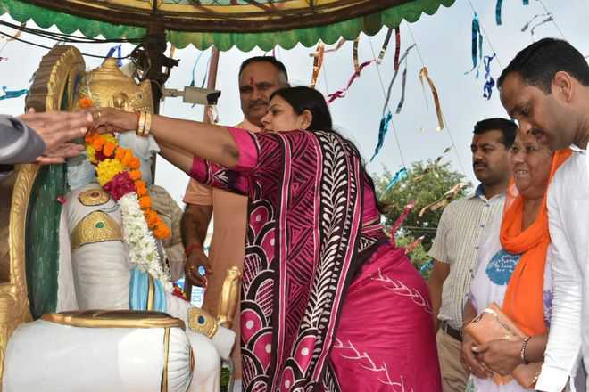 Minister pays tributes to Maharaja Agrasen