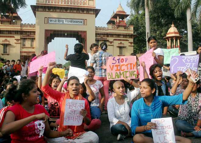 BHU crackdown: Three addl city magistrates, two cops removed