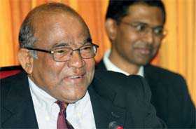 Coalition govts produce better economic growth, says ex-RBI Guv Reddy