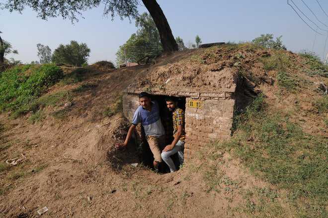Central agency to construct 14k border bunkers: Jitendra