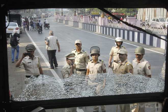 Maharashtra interrupted, boy dies in bandh violence