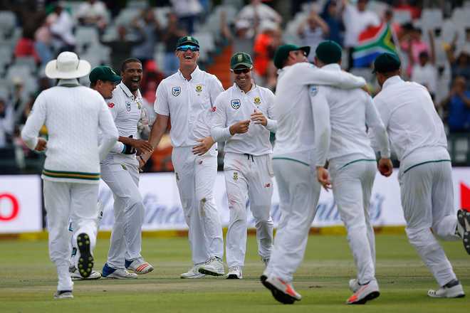 ‘Old Story’ in Newlands: India surrender to SA by 72 runs