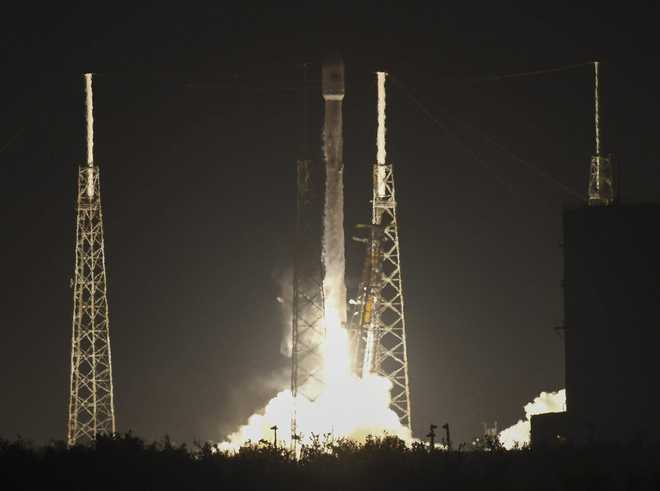 Us Spy Satellite Appears Lost After Spacex Launch Report The Tribune