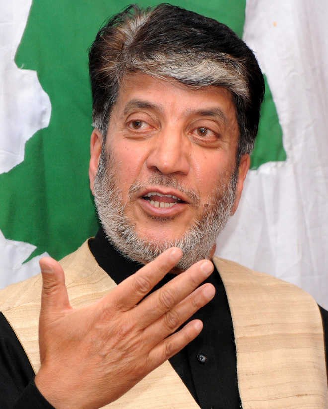Shabir Shah moves court for bail, wife alleges slow poisoning