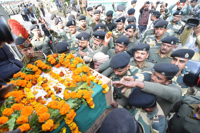 BSF jawan killed as Pakistan violates ceasefire in Jammu