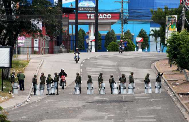 Honduras roads blocked in protests against election results
