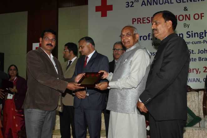 Governor awards NGO