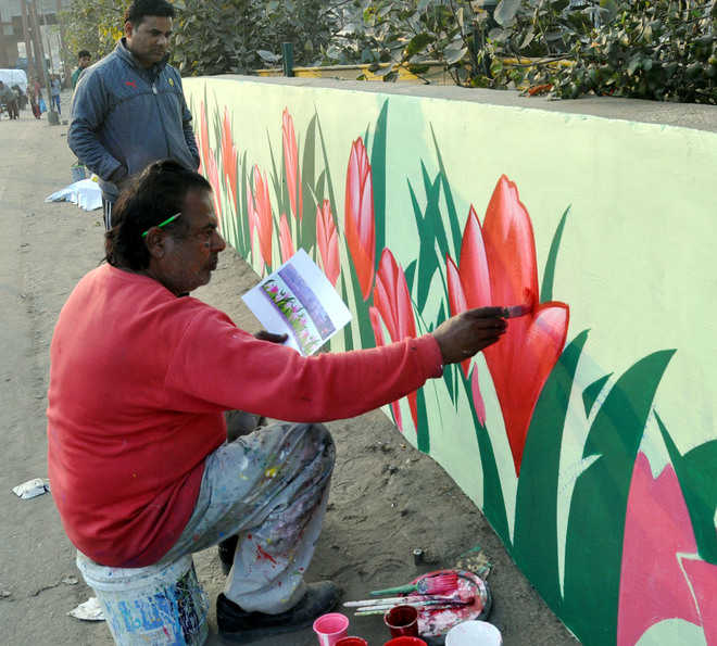 MC begins Bhandari bridge wall paintings