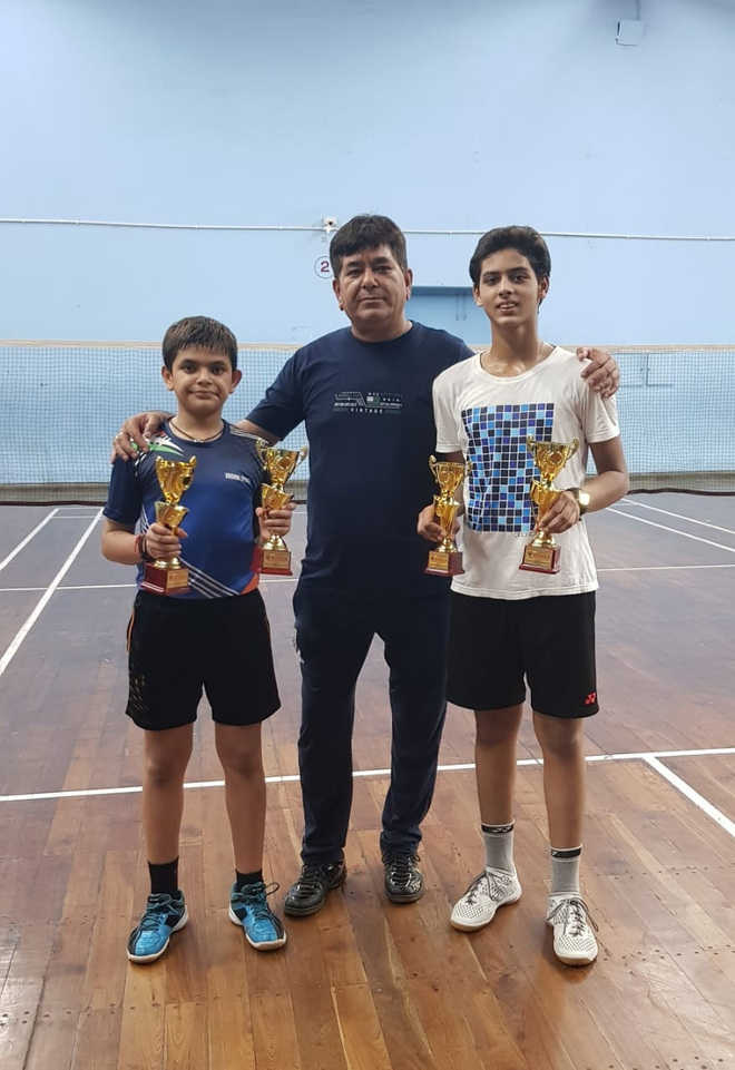 Lakshay wins 2 titles in badminton meet