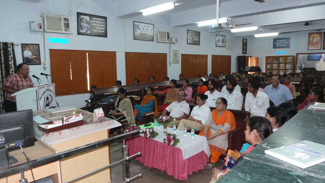 Seminar on police app for women