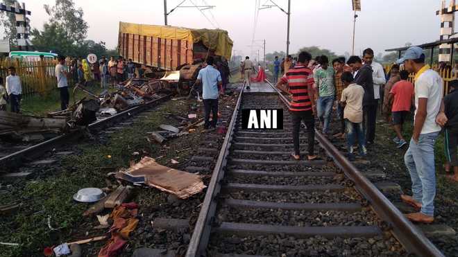 Truck hits Delhi-bound Rajdhani Express, 2 coaches derail