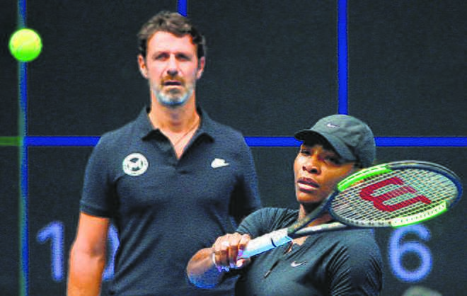 Serena’s coach wants open on-court coaching