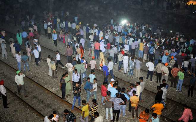 Amritsar tragedy: Railways gives clean chit to its staff; not to hold probe
