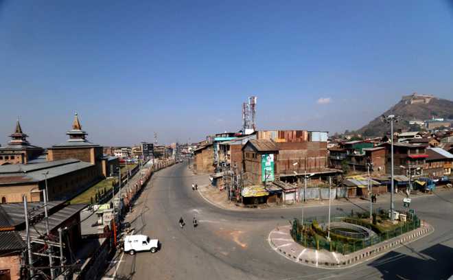 Separatist shutdown, restrictions affect Srinagar
