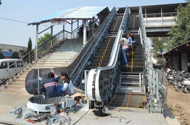 Escalator service at rly station to start by Oct-end