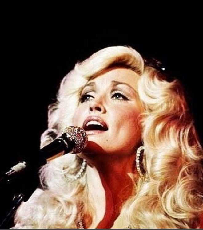 Dolly Parton wants Oscar nomination for ''Dumplin'' song