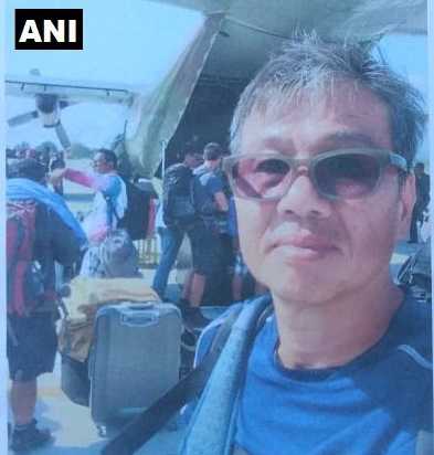 Singaporean paraglider found dead after crash in Baijnath area