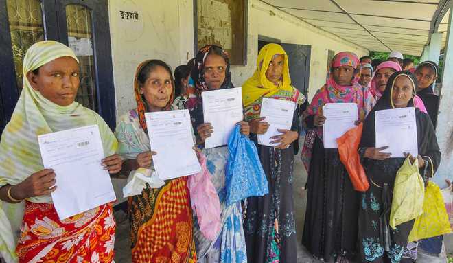 NRC: SC asks Centre, Assam to behave like a ''State'' and not an ''individual''