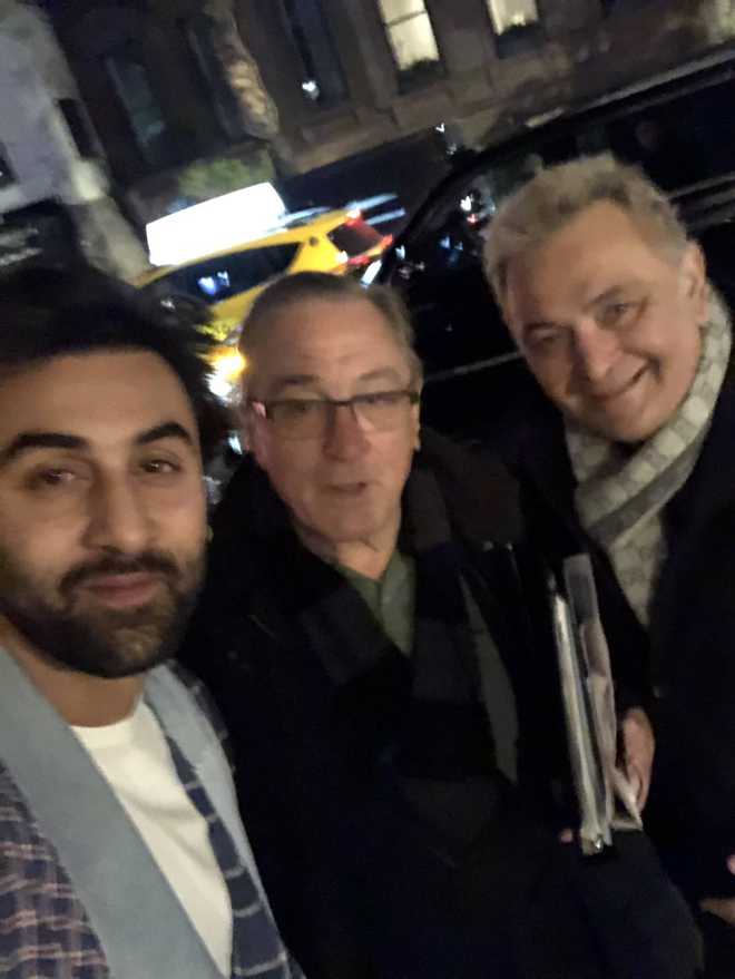 Ranbir Kapoor And Rishi Kapoor Have A Fanboy Moment! : The Tribune India