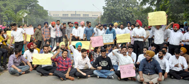 GNDU students against new parking system