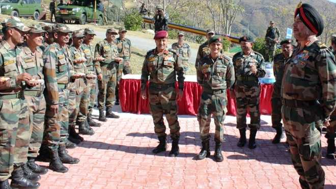 Lt Gen Ranbir Singh reviews Kishtwar security