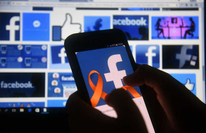 Social media use may up depression, loneliness: Study