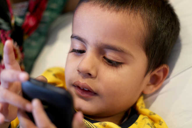 Smartphones affect mental health of toddlers, too