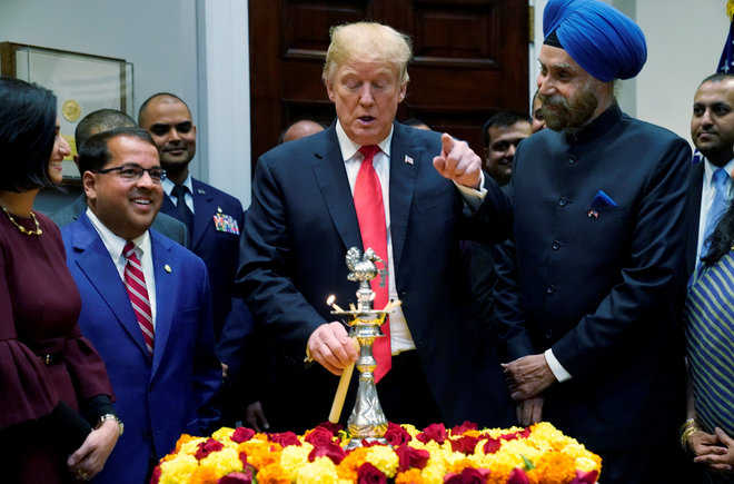 Trump marks Diwali, forgets Hindus in tweet