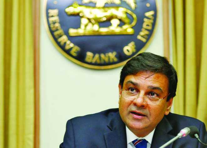Govt, central bank set for uneasy truce; RBI chief unlikely to quit