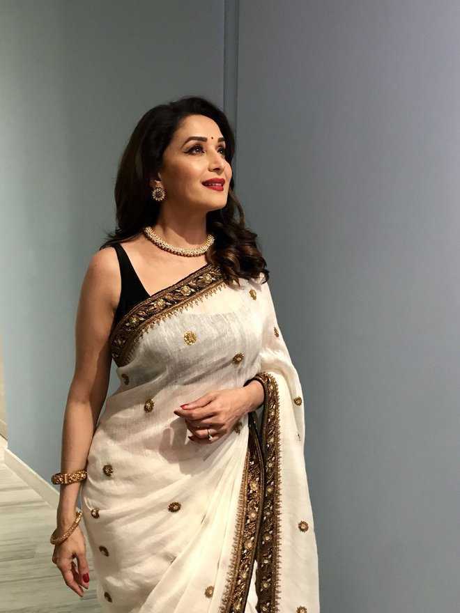 Madhuri set to pay tribute to Sridevi at Lux Golden Rose Awards