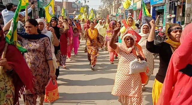 Teachers hold march at 8 villages