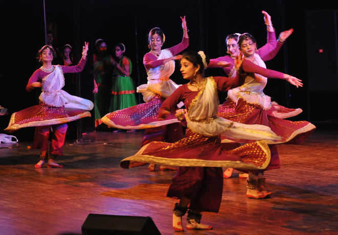 Kathak dancers enthral audience