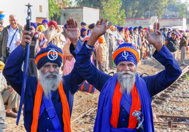 Over 3,000 Sikh pilgrims in Pak for Guru Nanak’s birth anniversary