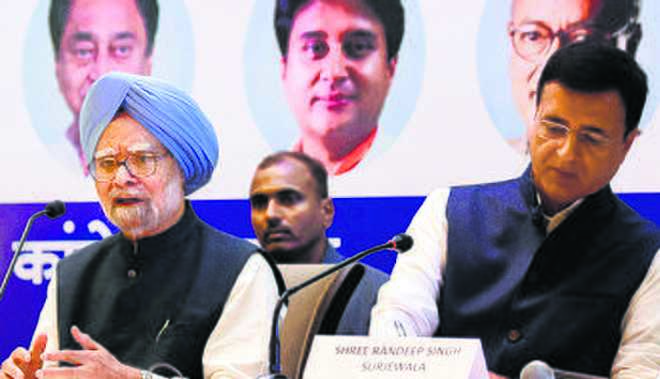 Corruption peaking under PM Modi, alleges Manmohan Singh