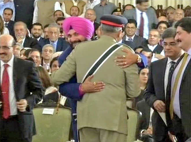 Sidhu credits his 'Pak hug' for Kartarpur Corridor move, says itâs better than Rafale