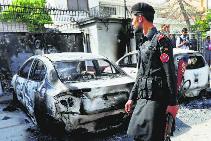 Major terror attack on China’s consulate in Karachi ; 7 killed