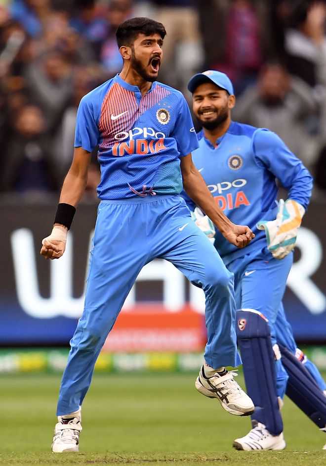 Second T20I washed out, India must win at Sydney